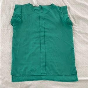 ♦️ 3 for $15 ♦️ Green blouse